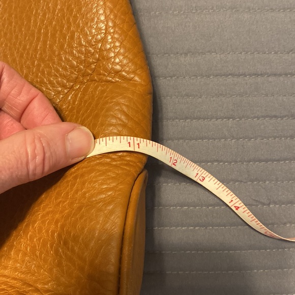 Dooney and Burke crossbody - Picture 4 of 6